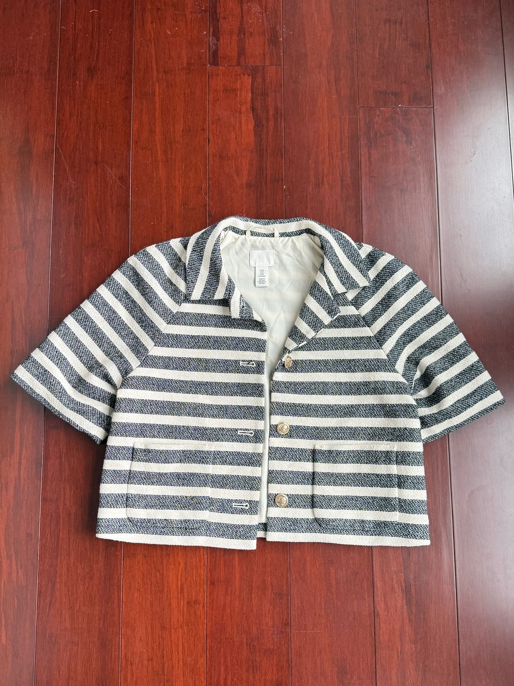 H&M Short Sleeve Cropped Jacket